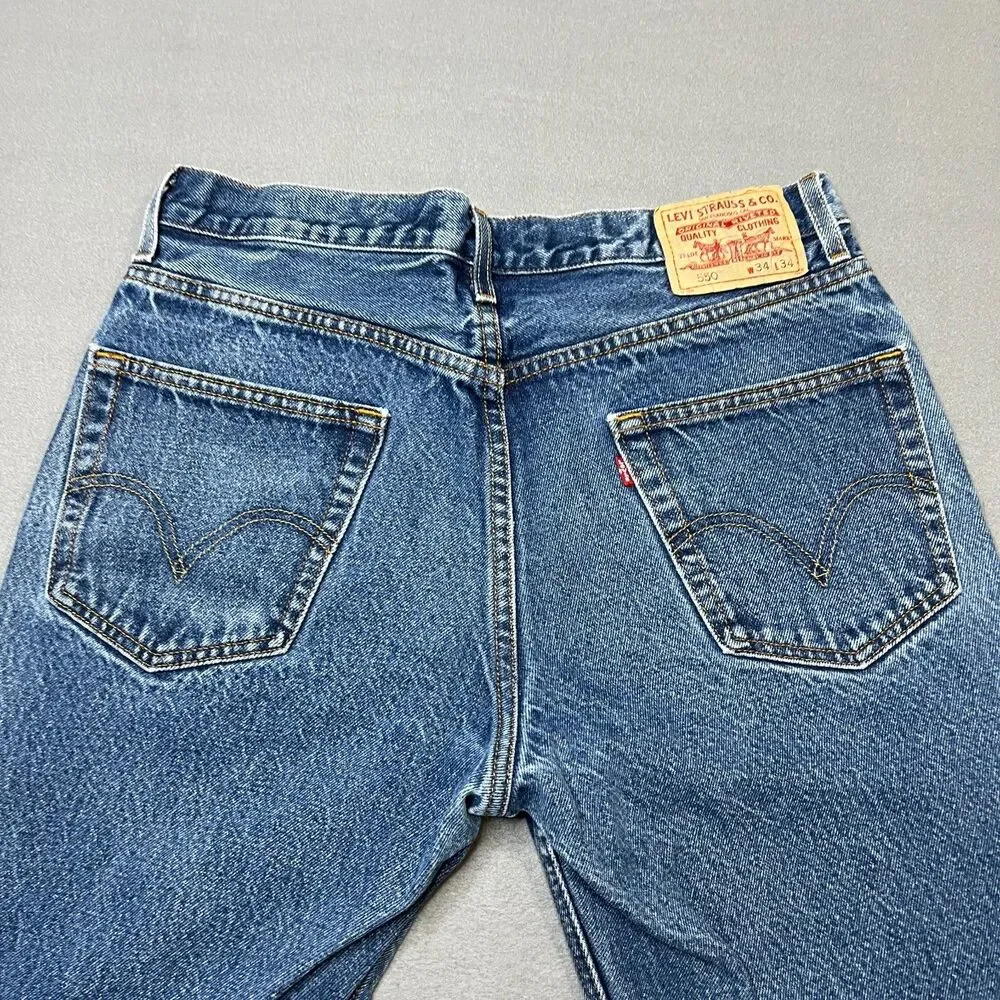 Levi's 550 Jeans Men 34x34 Blue Denim Light Wash Straight Leg Casual Relaxed-Fit